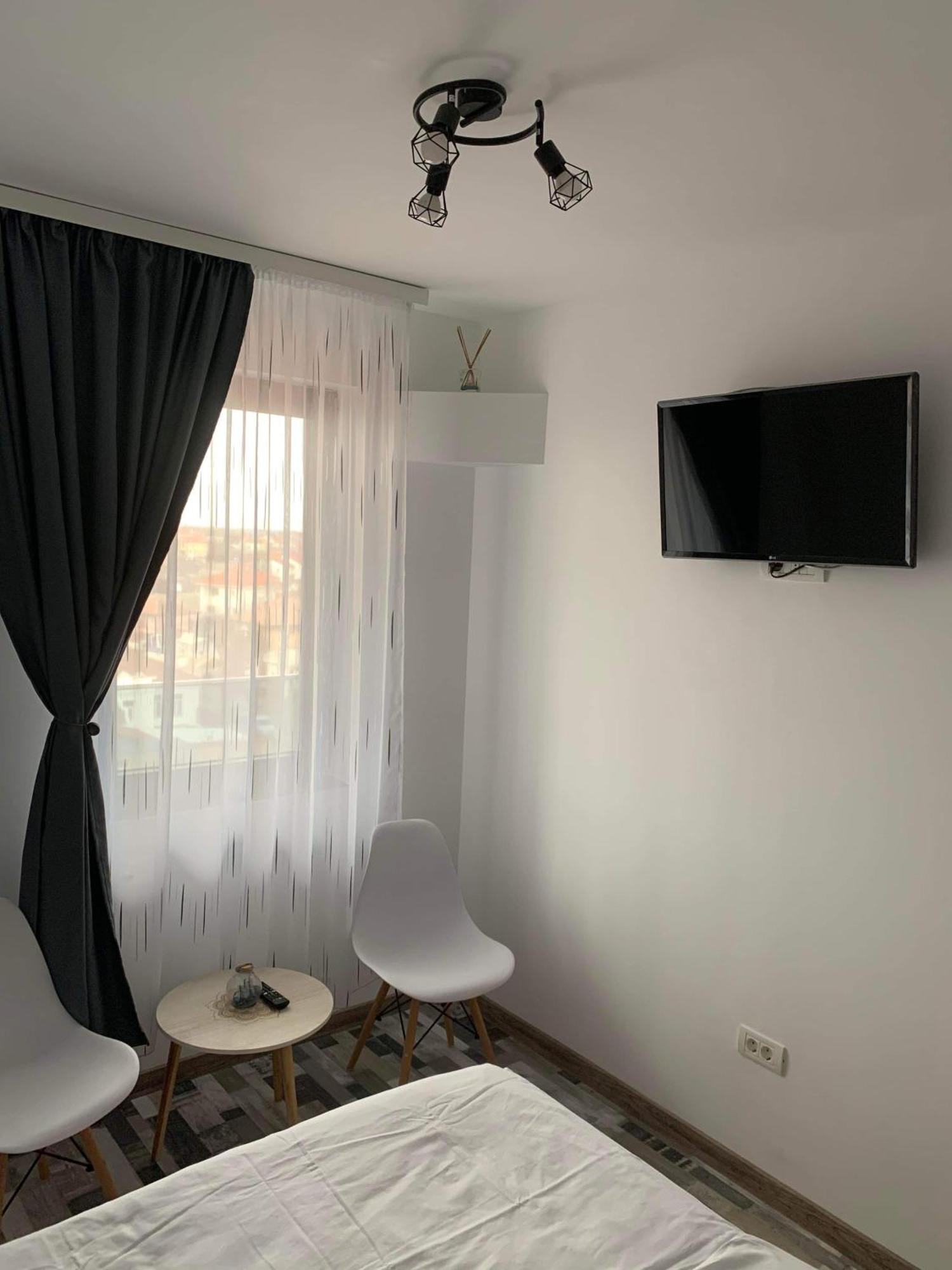 Serin Blaxy Studio Mangalia Luaran gambar